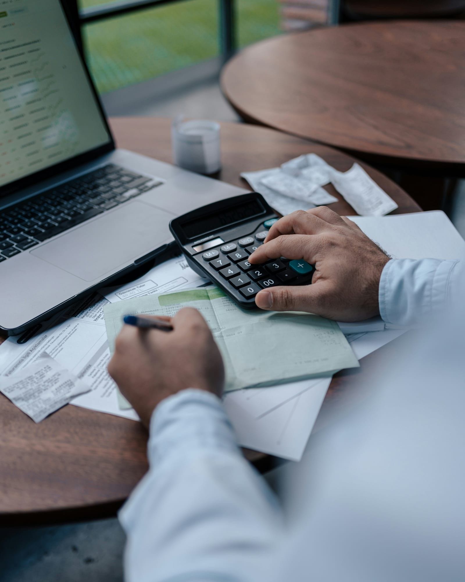 Installment reconciliation at a brokerage