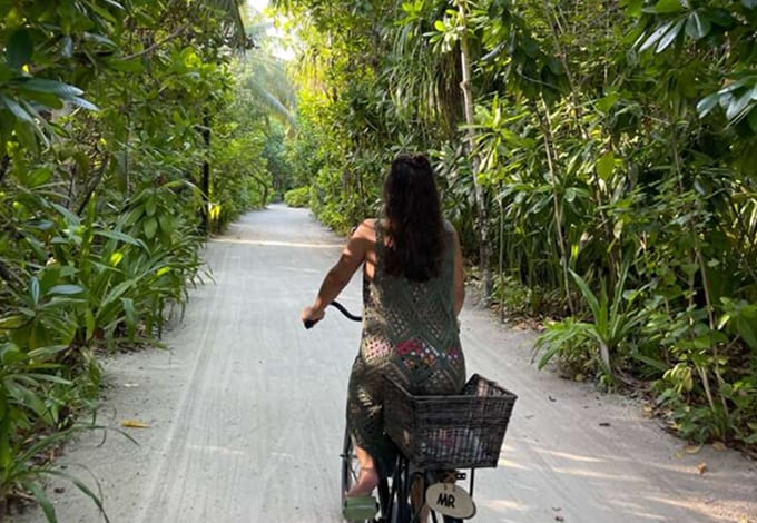 Fashion and travel creator collaboration — selfie in a natural landscape